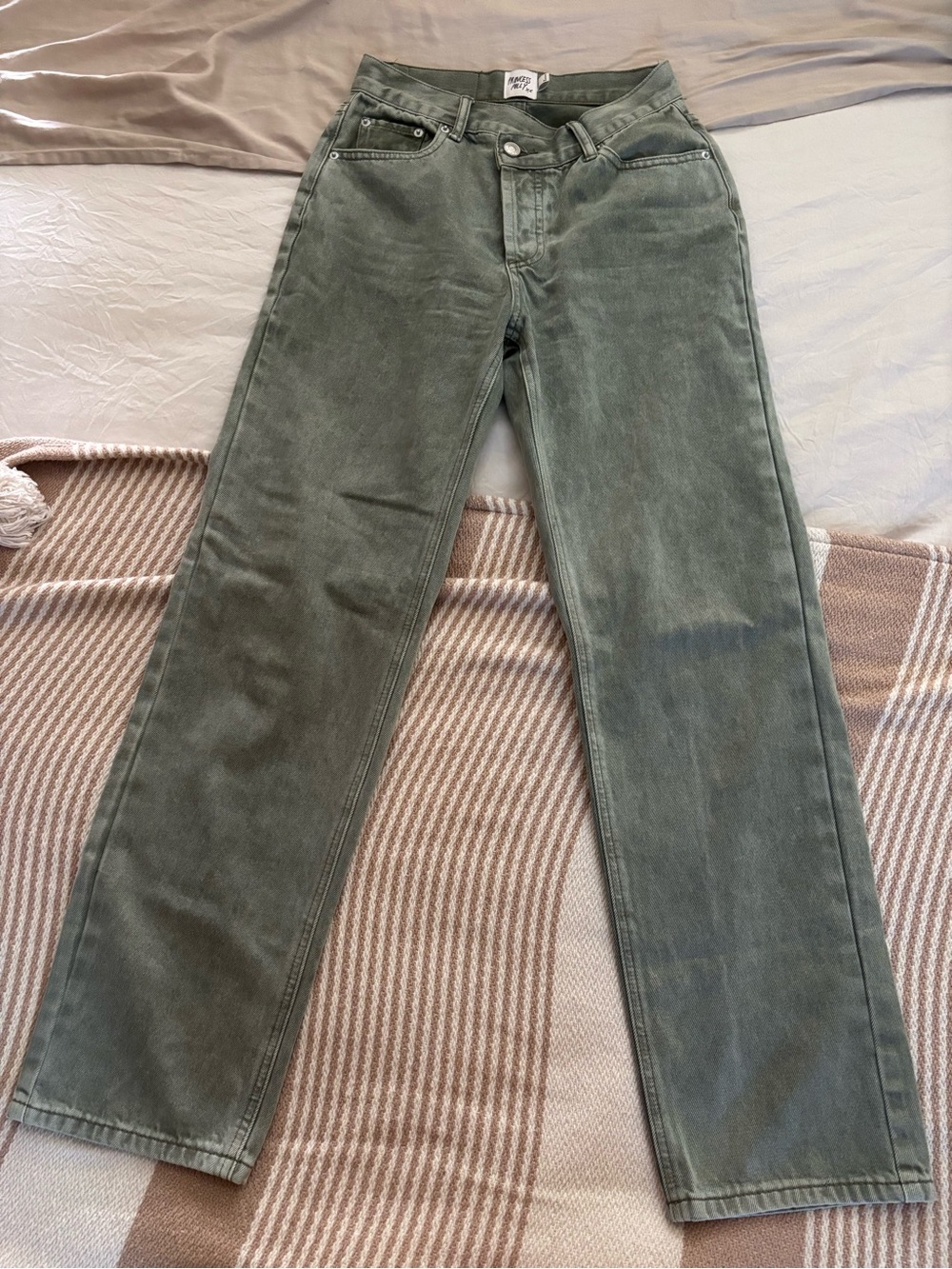 Princess Polly Women's Straight Leg Jeans in Olive Green